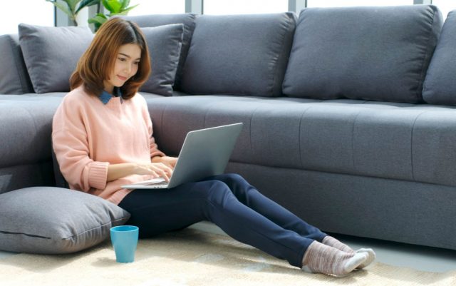 online-learning-the-pros-and-cons