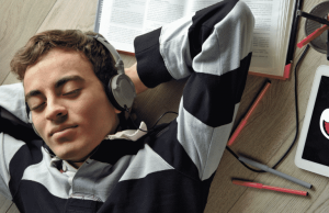 How To Stay Focused And Productive With These Student Apps