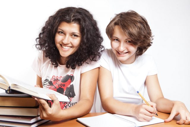 Navigating Roommate Relationships in College: Your Guide to Dorm Room Harmony Navigating Roommate Relationships in College: Your Guide to Dorm Room Harmony