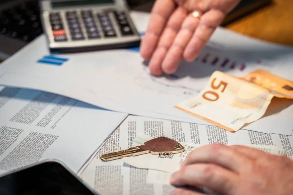 How to Consolidate Credit Card Debt Without Hurting Credit